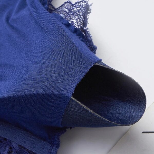 Casual Lace Embroidered Tube Top Woman Seamless Push Up Lace Bra - Image 4