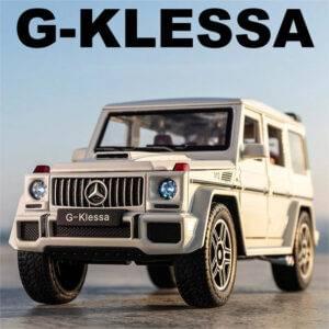 1 24G63 Alloy Car Model Simulates a Car Alloy Toy Car for Children
